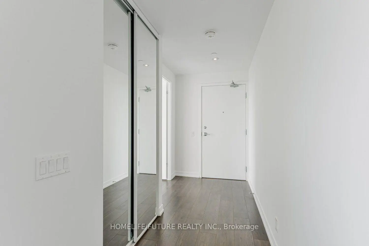 Additional image 4 of 898 Portage Parkway 3502