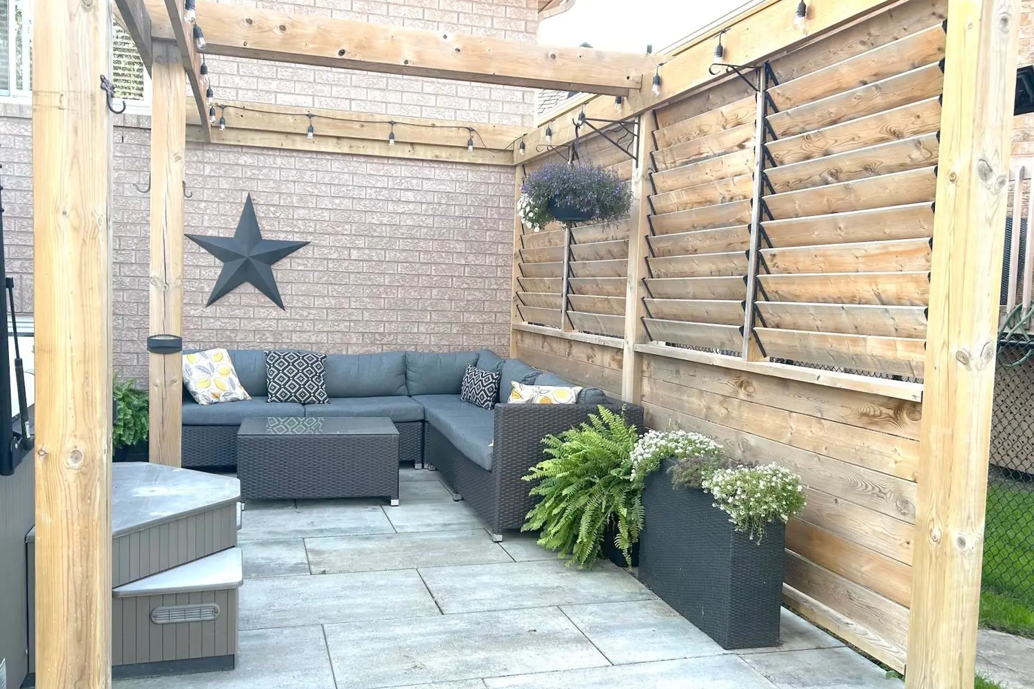 Additional image 17 of 57 Royalton Drive