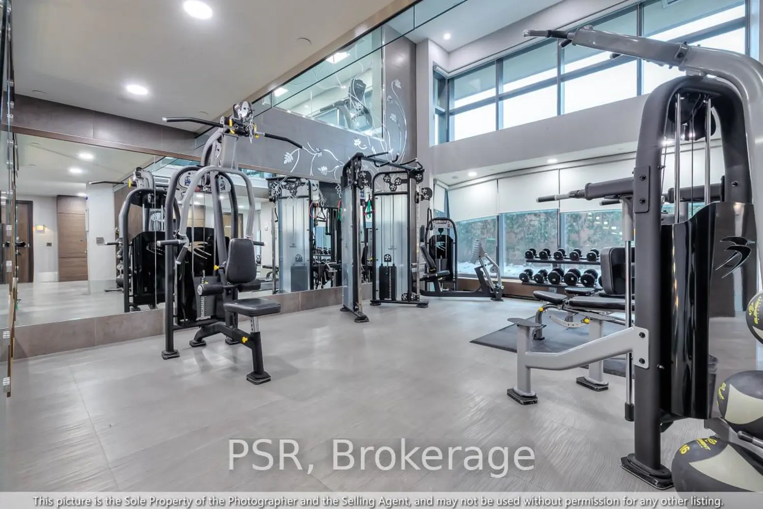 Additional image 17 of 7608 Yonge Street 306