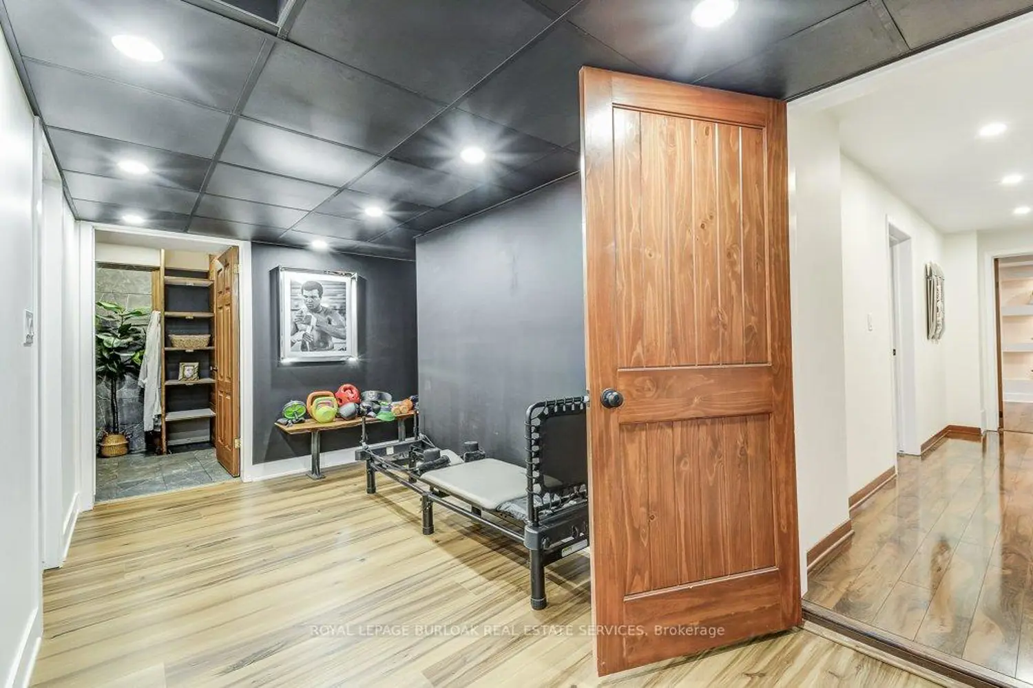 Additional image 15 of 9 Foresthill Crescent