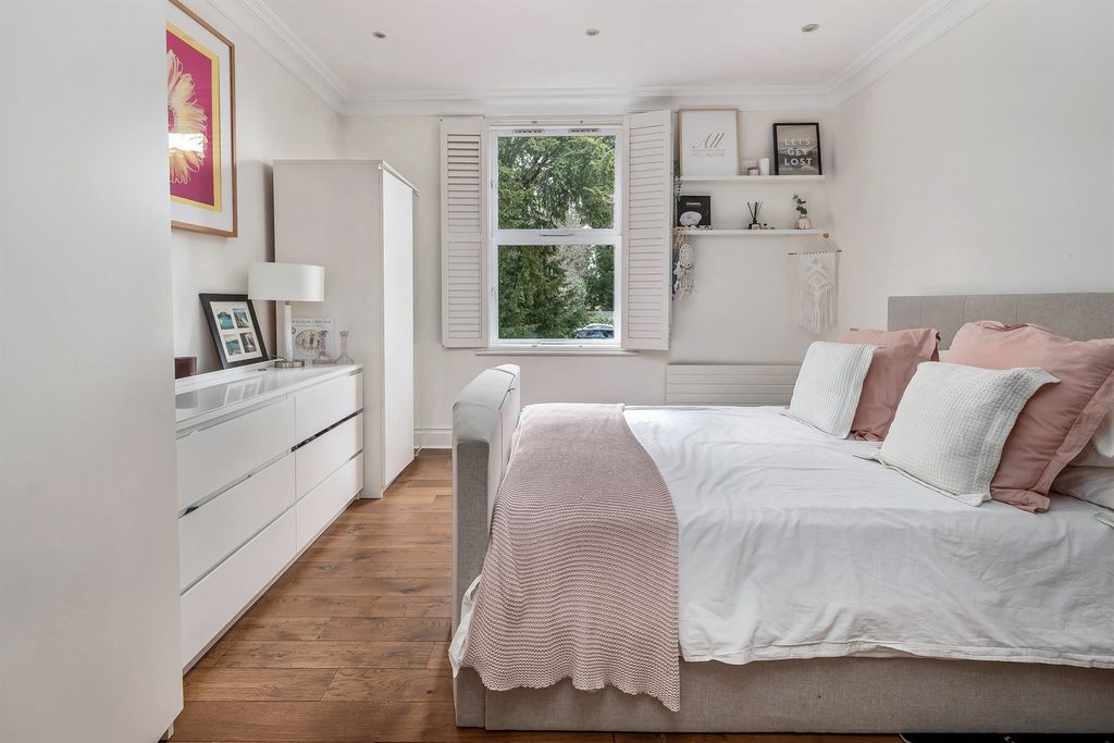 Additional image 11 of 2 bed flat for saleBarnfield House, St Hilarys Park, Alderley Edge SK9