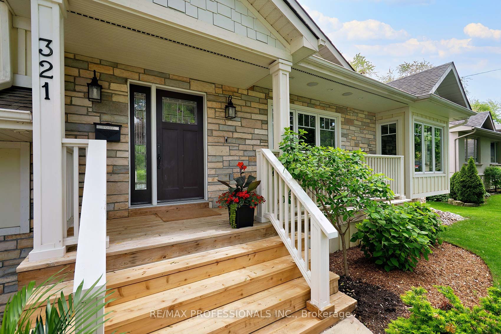 Additional image 3 of 321 Wendy Lane, Oakville, ON, L6L 4P9