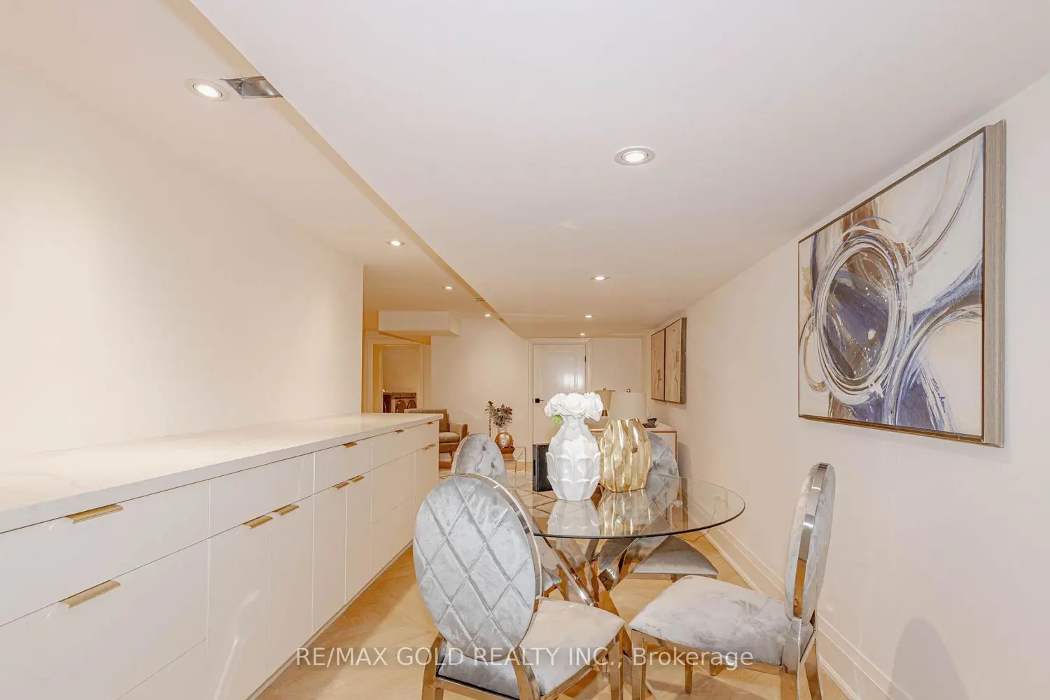 Additional image 18 of 786 Euclid Avenue