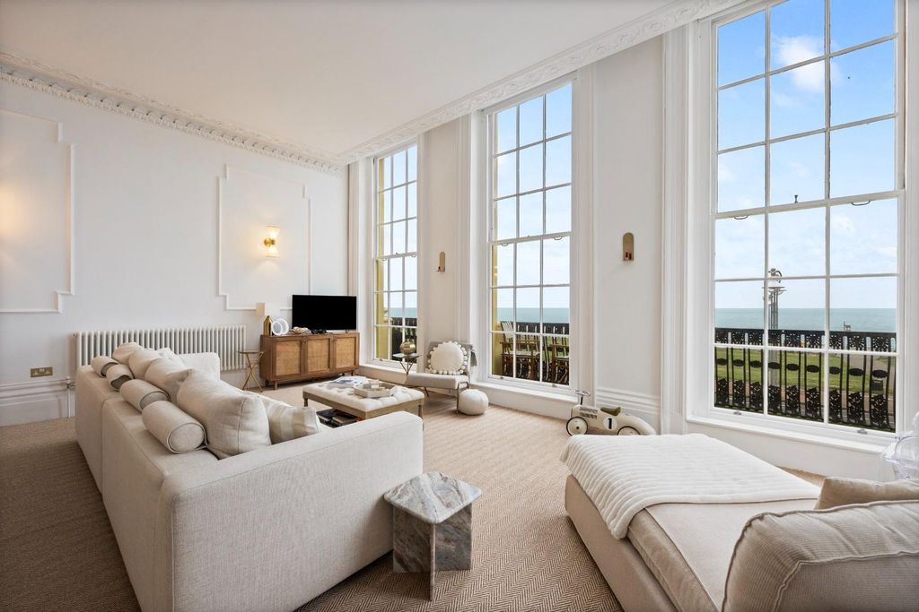 Additional image 7 of 2 bed flat for saleBrunswick Terrace, Hove BN3