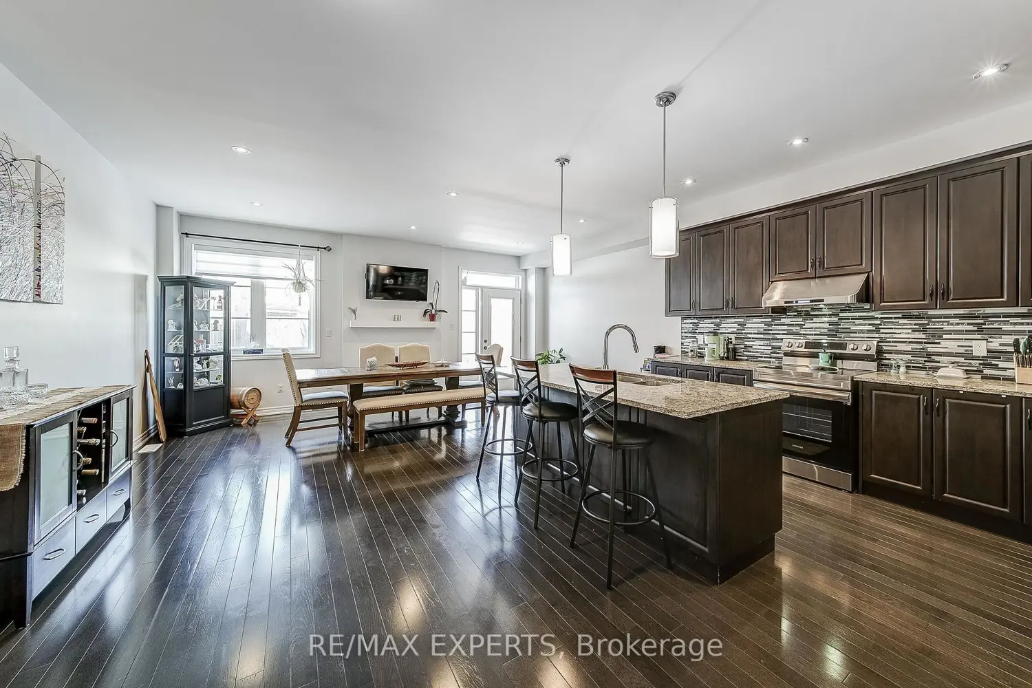 Additional image 6 of 60 Humbershed Crescent