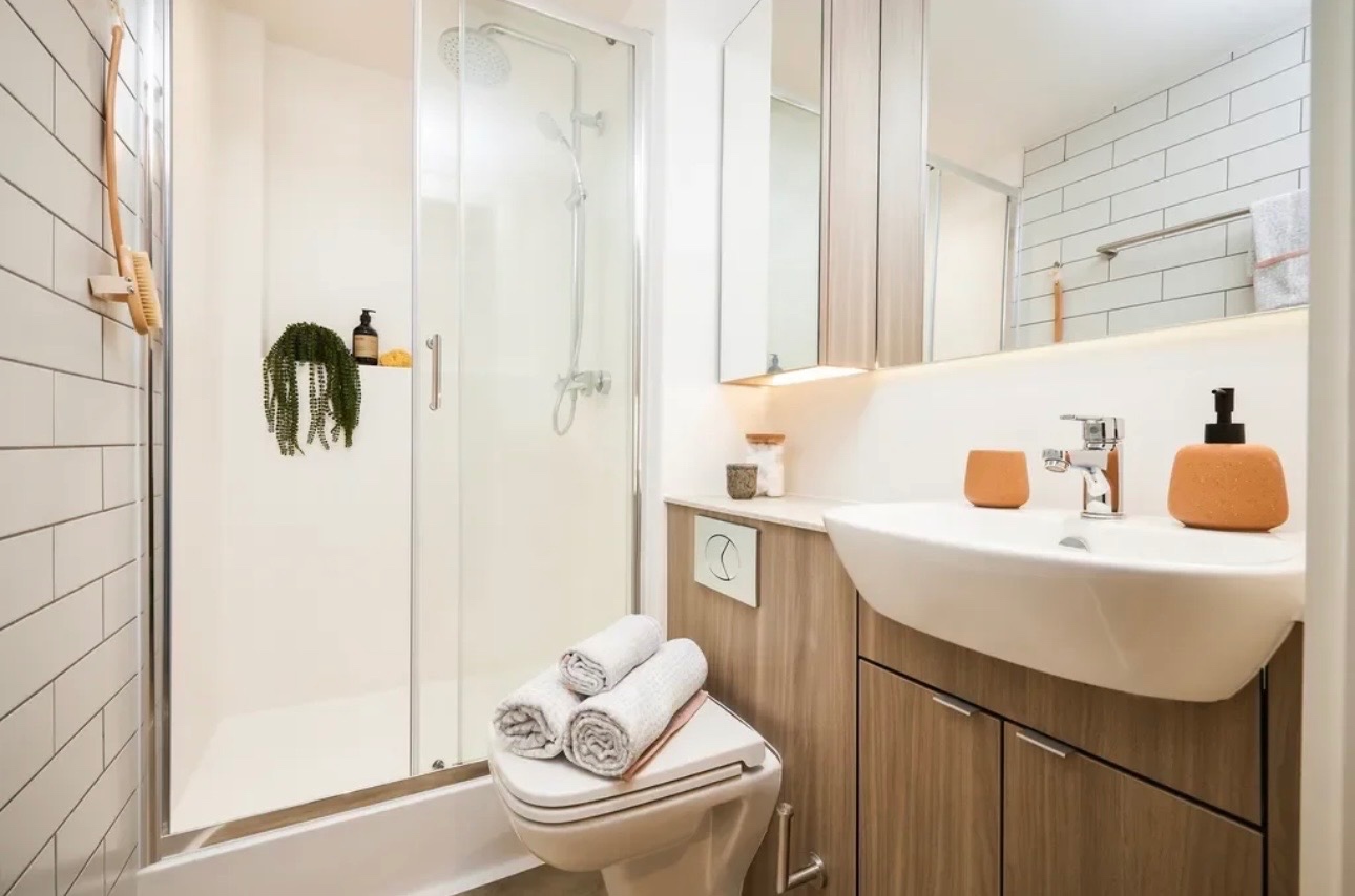 Additional image 3 of Room in a Shared Flat, Portland Crescent, LS1, N1 7GU