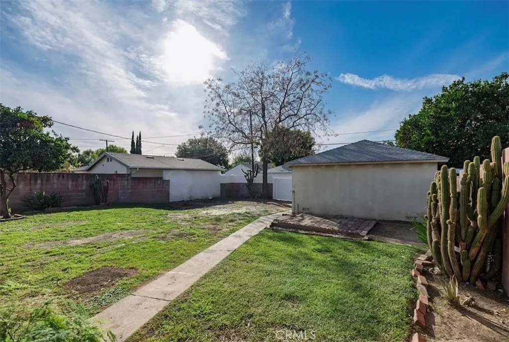 Additional image 16 of 8123 Lindley Ave, Reseda, CA 91335