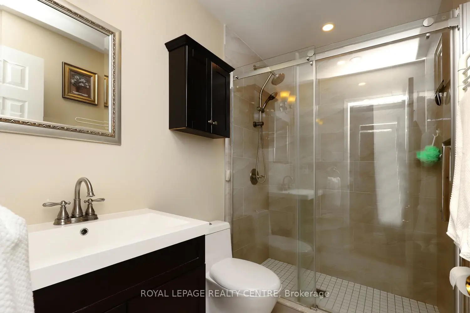 Additional image 12 of 57 Royal Orchard Drive