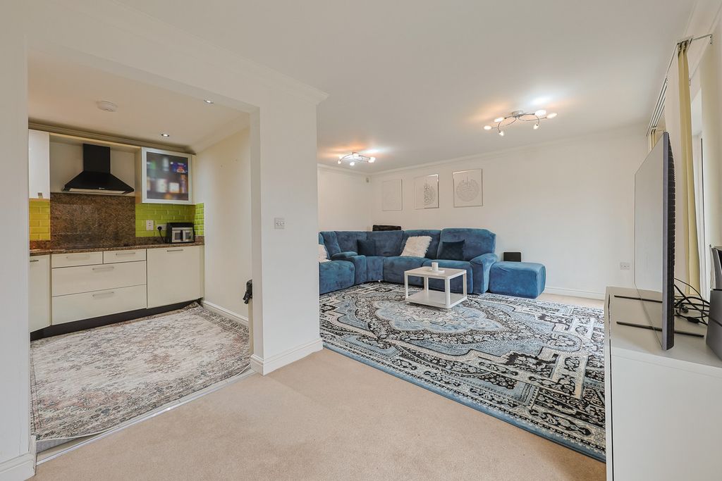 Additional image 8 of 2 bed flat for saleWest Hill, Oxted RH8