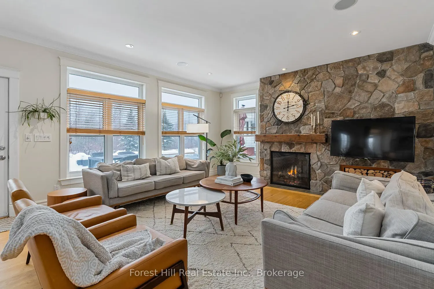 Additional image 8 of 156 Snowbridge Way