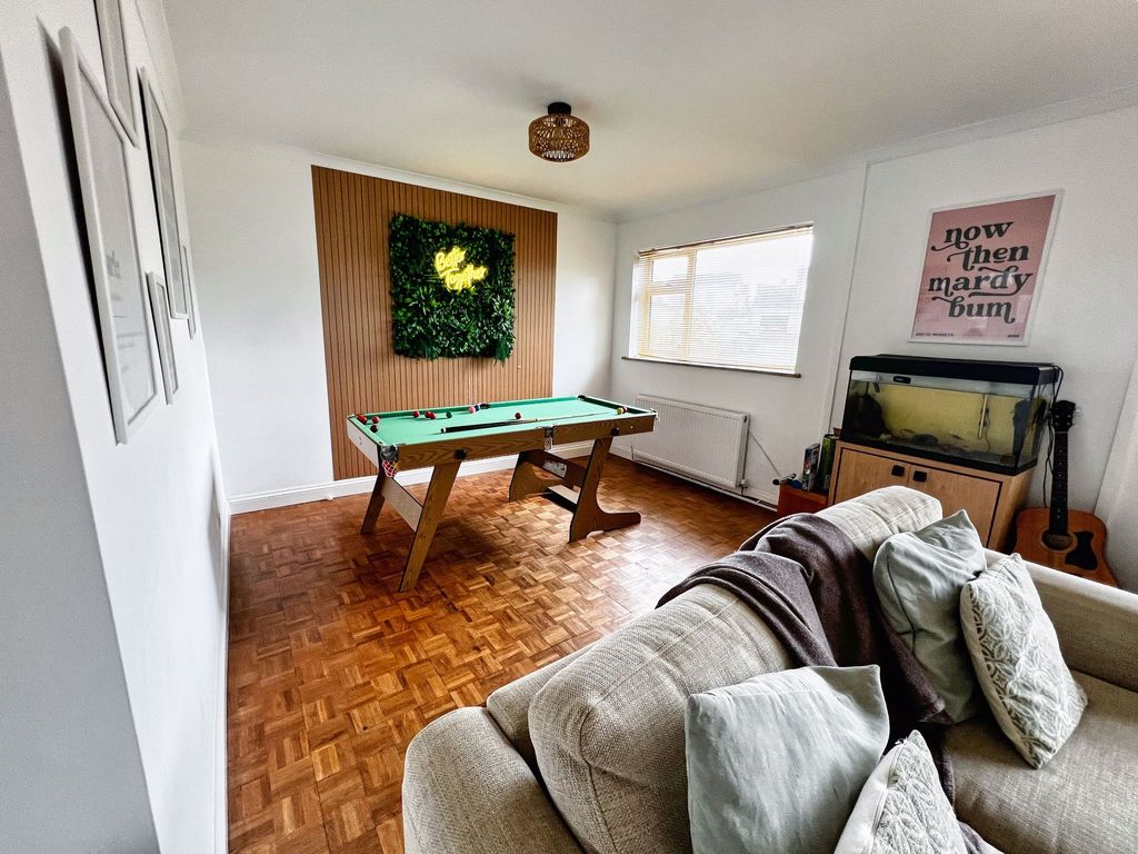 Additional image 7 of 4 bed detached house for salePintail Close, Porthcawl CF36