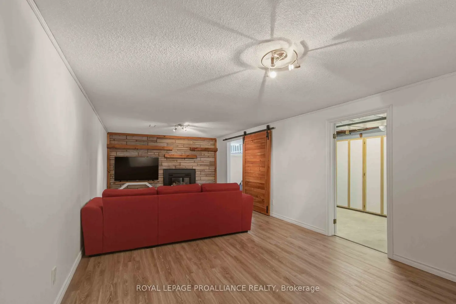 Additional image 14 of 553 Whites Road