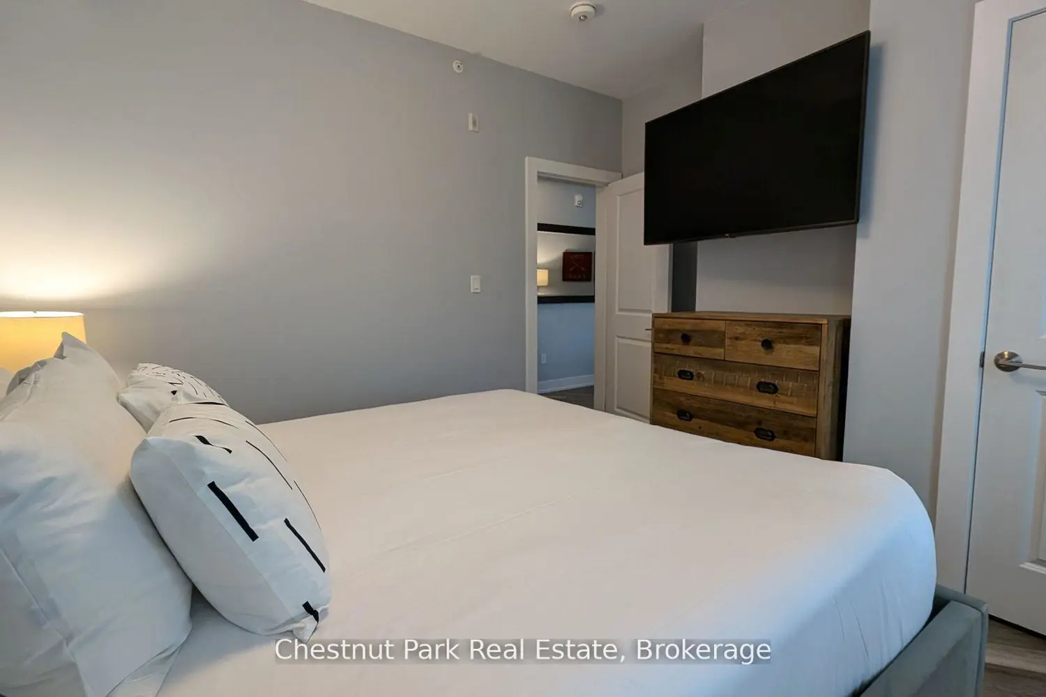 Additional image 9 of 25 Pen Lake Point Road 316