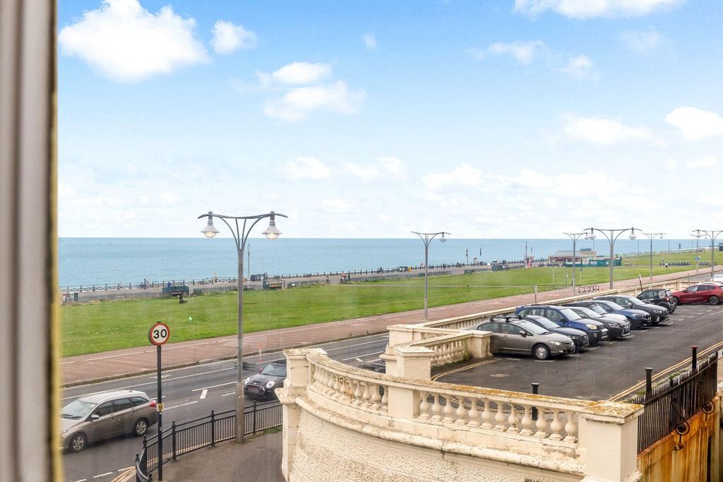 Additional image 19 of 2 bed flat for saleBrunswick Terrace, Hove BN3