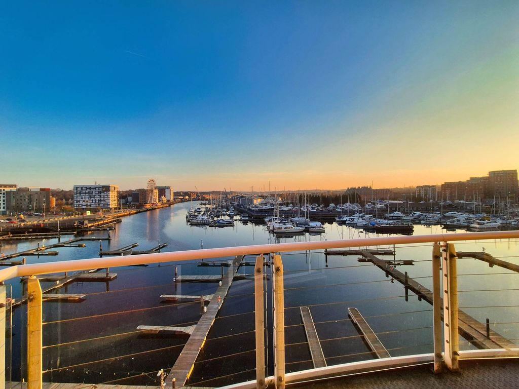 Additional image 30 of 4 bed penthouse for saleNeptune Square, Ipswich IP4