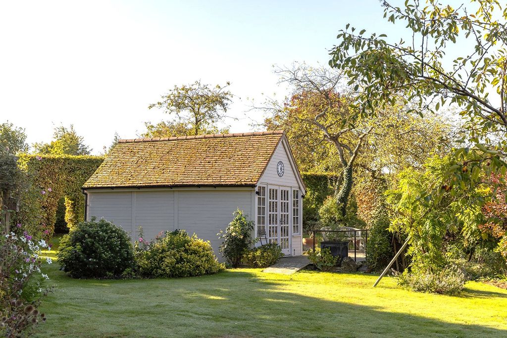 Additional image 19 of 5 bed detached house for saleStation Road, Kintbury, Hungerford, Berkshire RG17