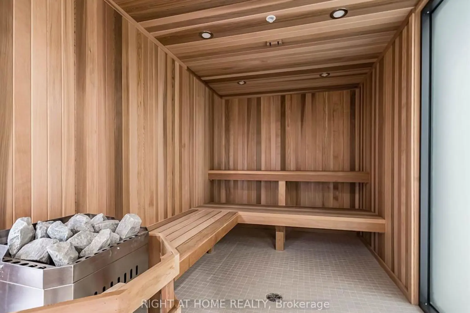 Additional image 8 of 3200 Dakota Common B1010