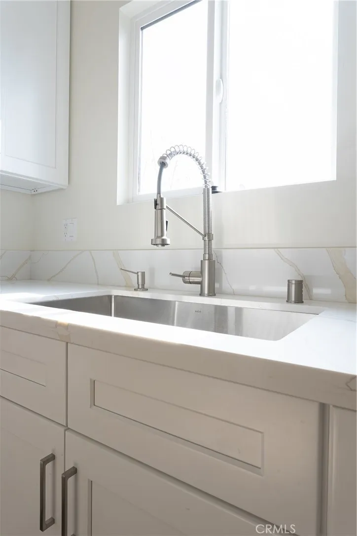 Additional image 47 of 1065 E Spazier Ave Unit 202, Burbank, CA 91502