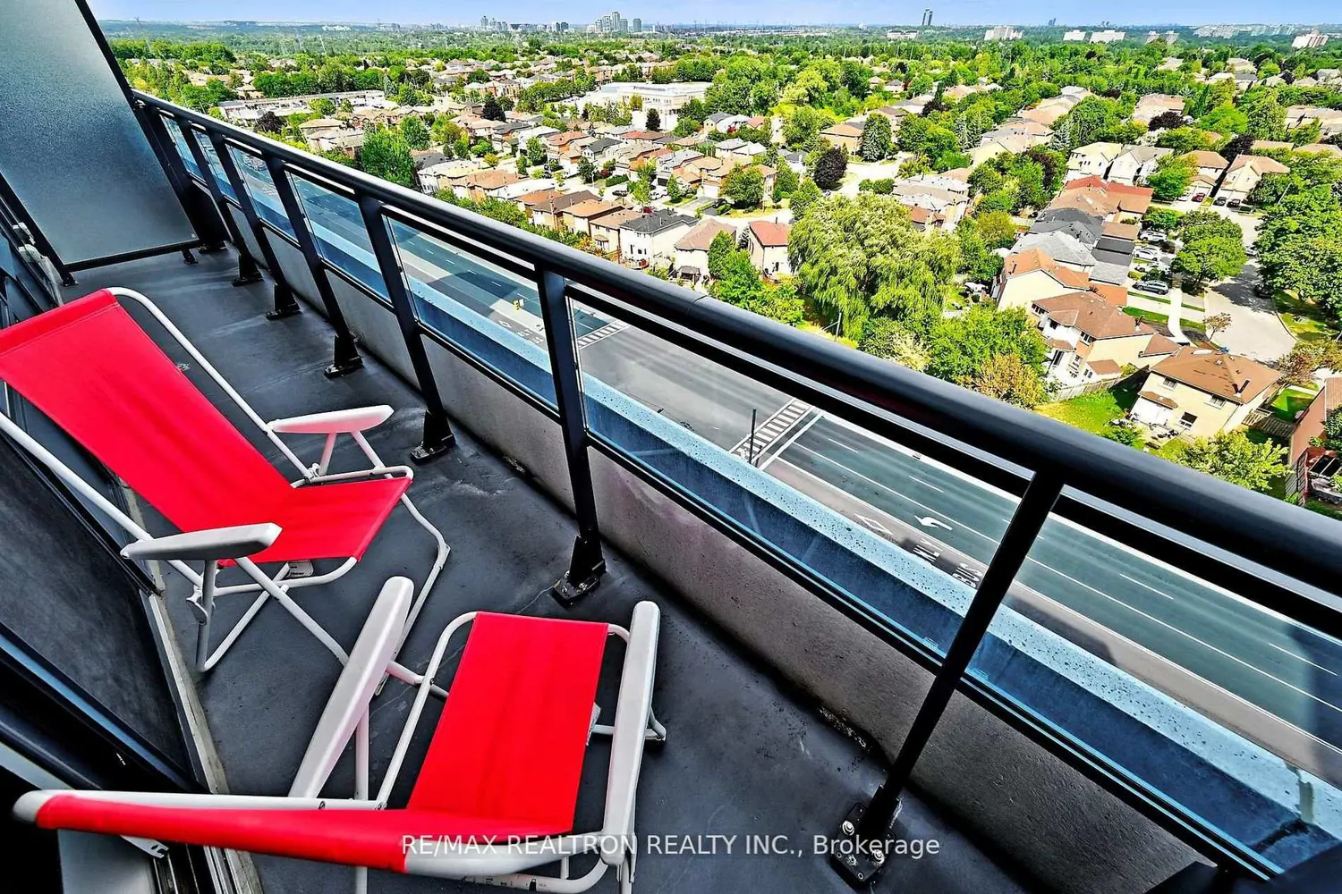 Additional image 16 of 7900 Bathurst Street 1122