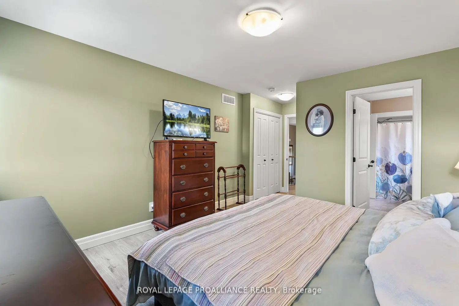 Additional image 9 of 25 Cedar Park Crescent