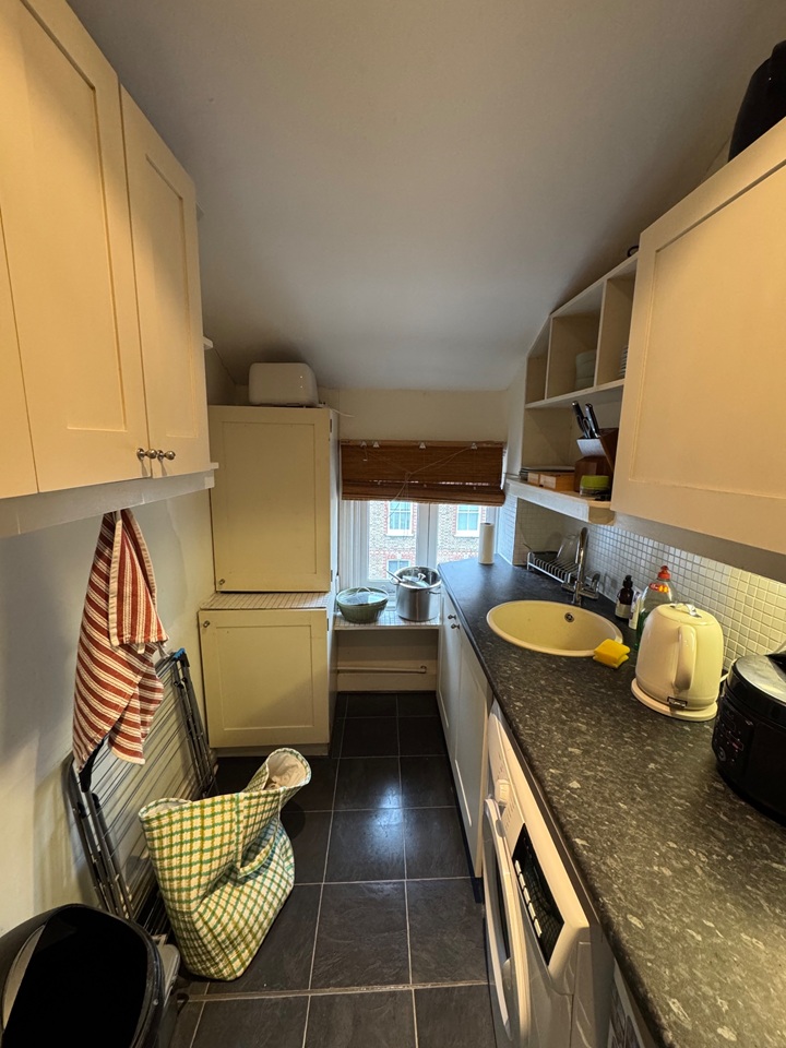 Additional image 6 of 1 Bed Flat, Marjorie Grove, SW11, N1 7GU