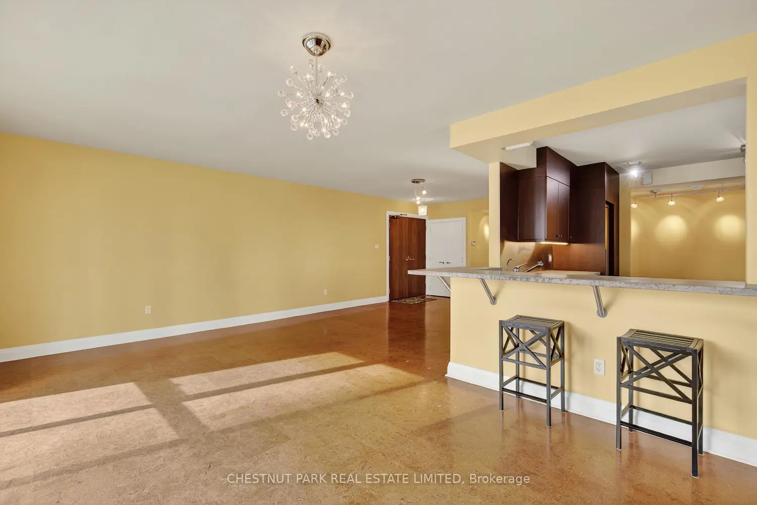 Additional image 10 of 40 Rosehill Avenue 604