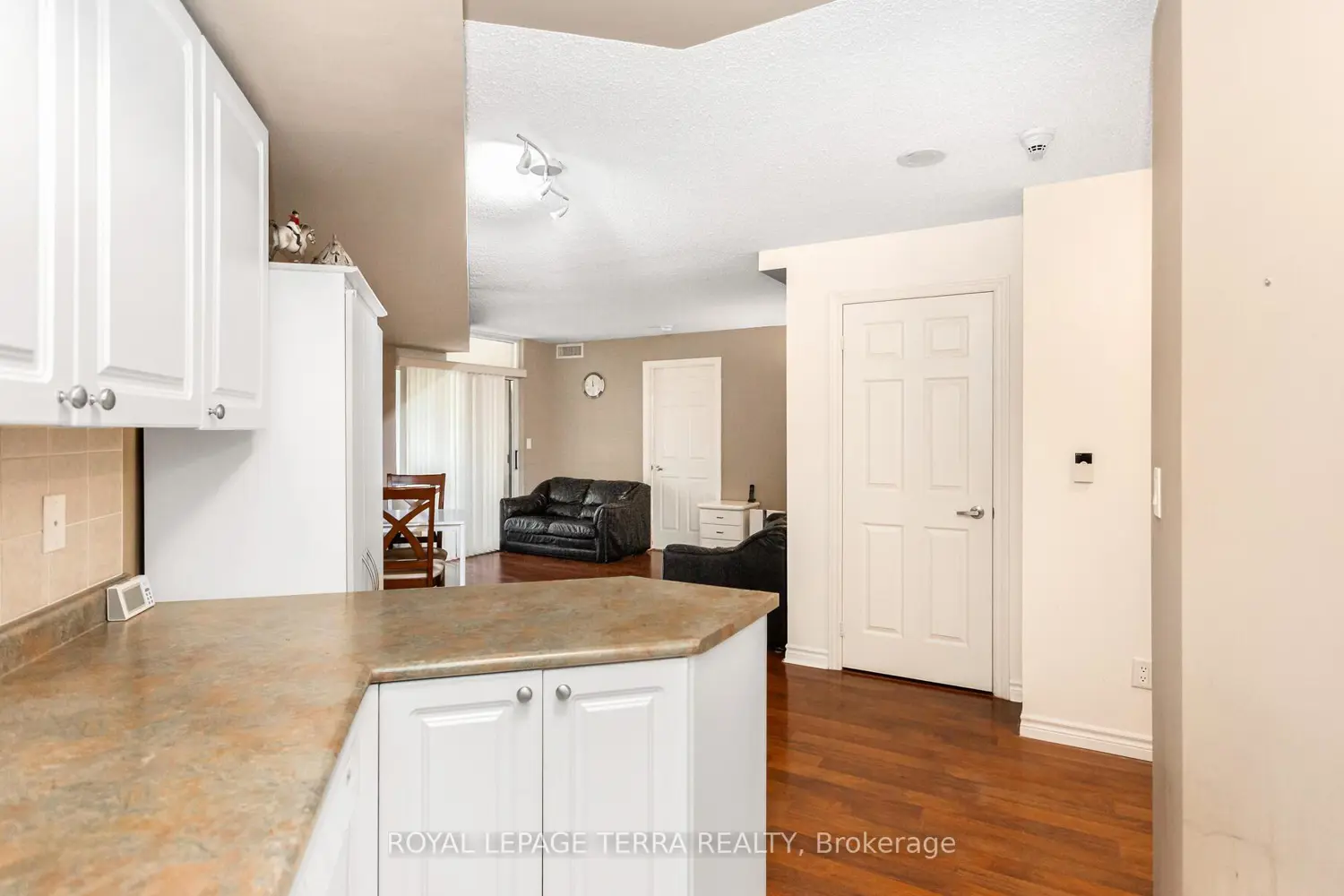 Additional image 7 of 3888 Duke Of York Boulevard 430