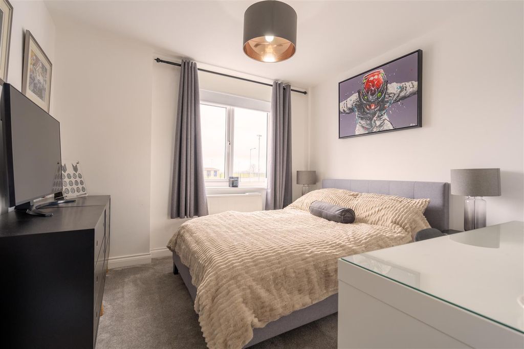 Additional image 6 of 3 bed flat for saleCoble Dene, North Shields NE29