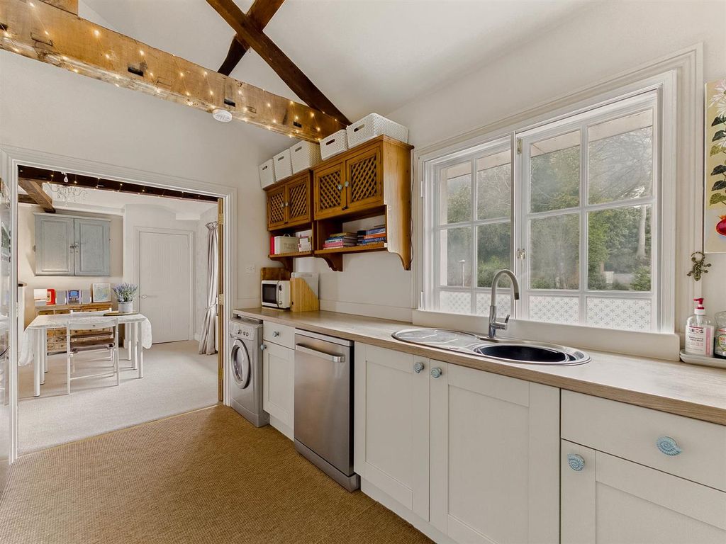 Additional image 8 of 2 bed flat for saleWorcester Road, Malvern WR14