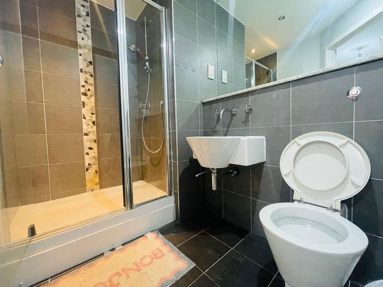 Additional image 8 of 2 Bed Flat, Southside, B5, N1 7GU