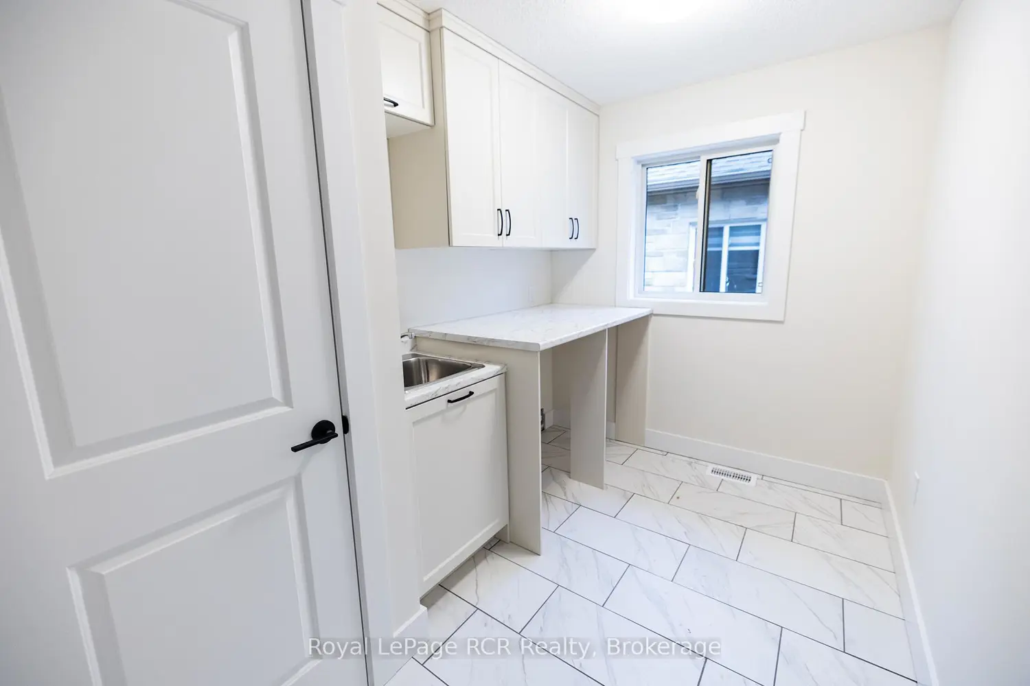 Additional image 9 of 222 16Th Avenue Crescent