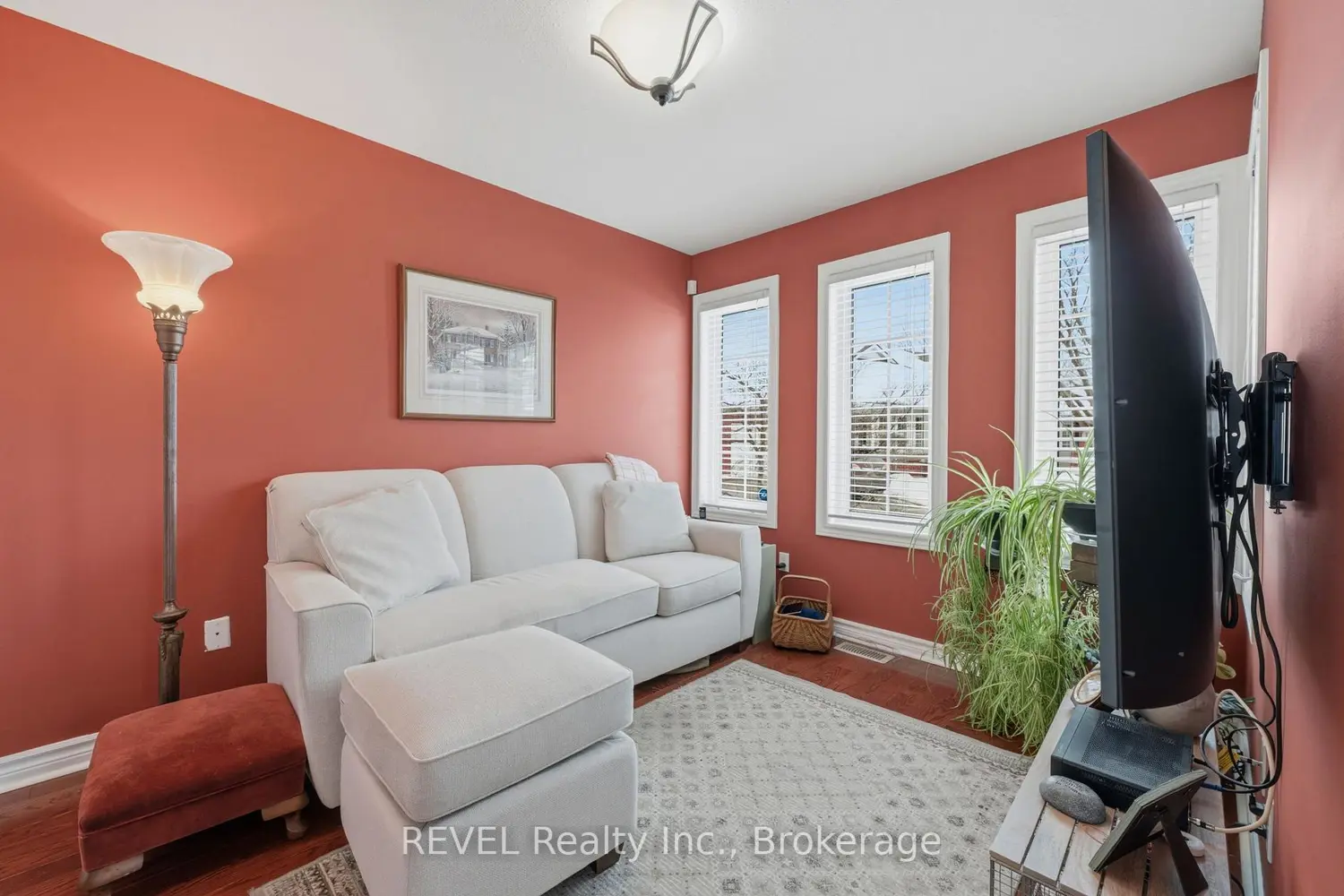 Additional image 4 of 1448 Niagara Stone Road 8