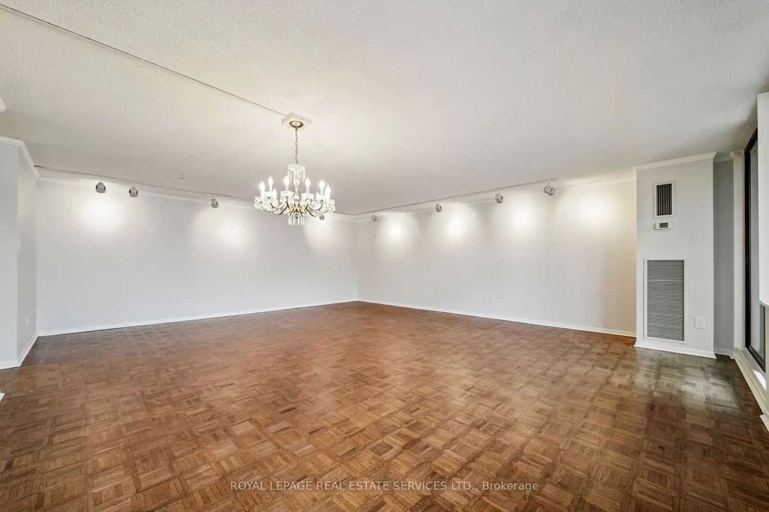 Additional image 3 of 75 Wynford Heights Crescent 2001