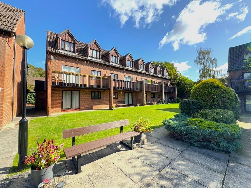2 bed flat for saleFour Winds Court, West Park, Hartlepool TS26