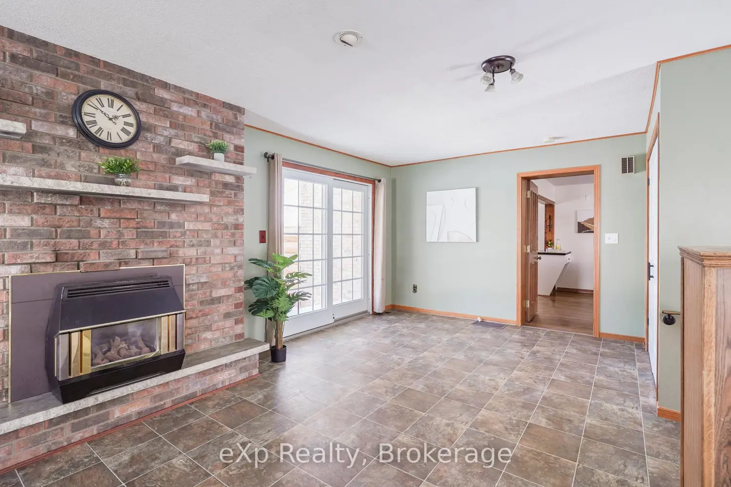 Additional image 6 of 78 Victoria Avenue