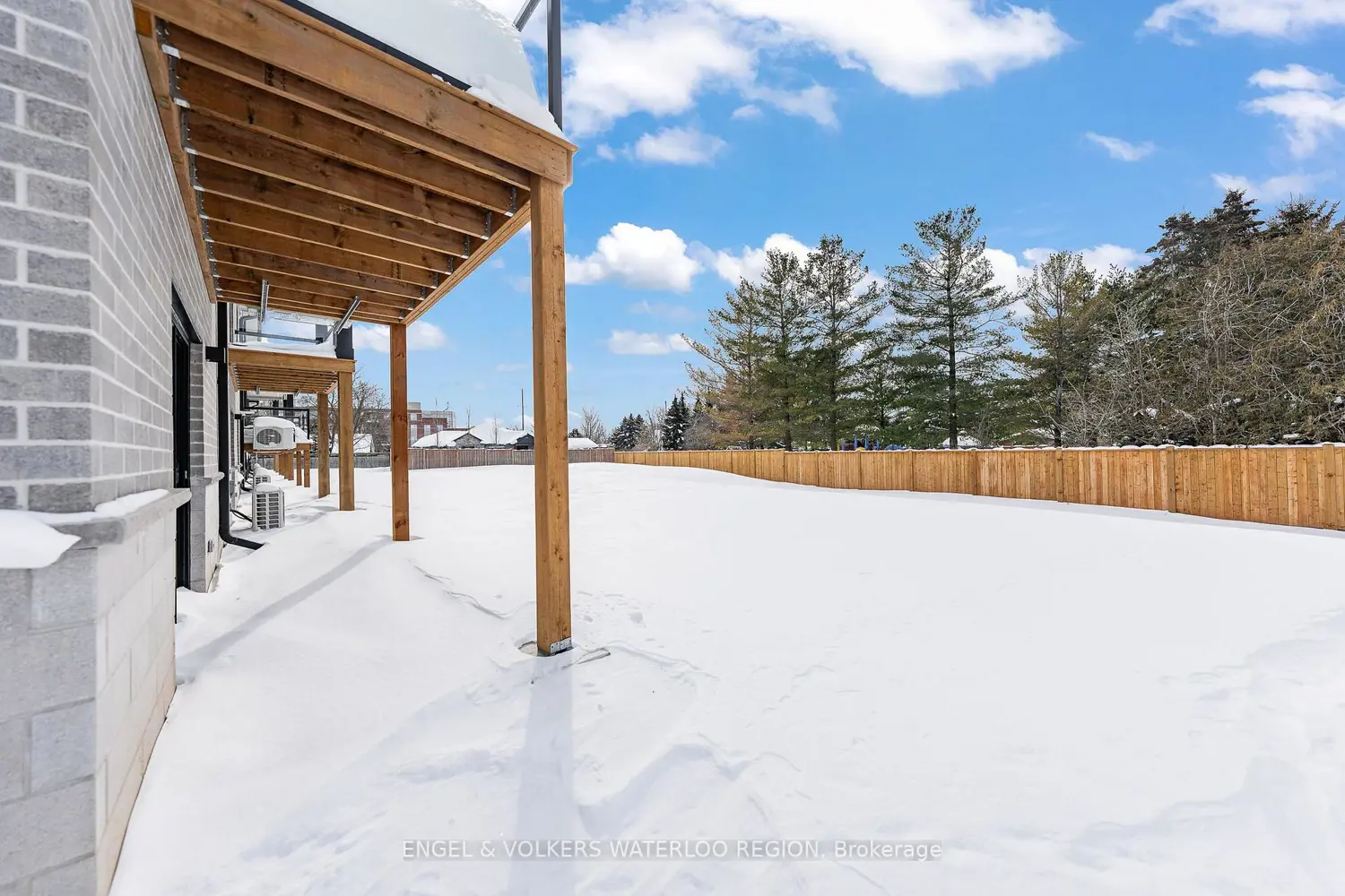 Additional image 14 of 3202 Vivian Line 50