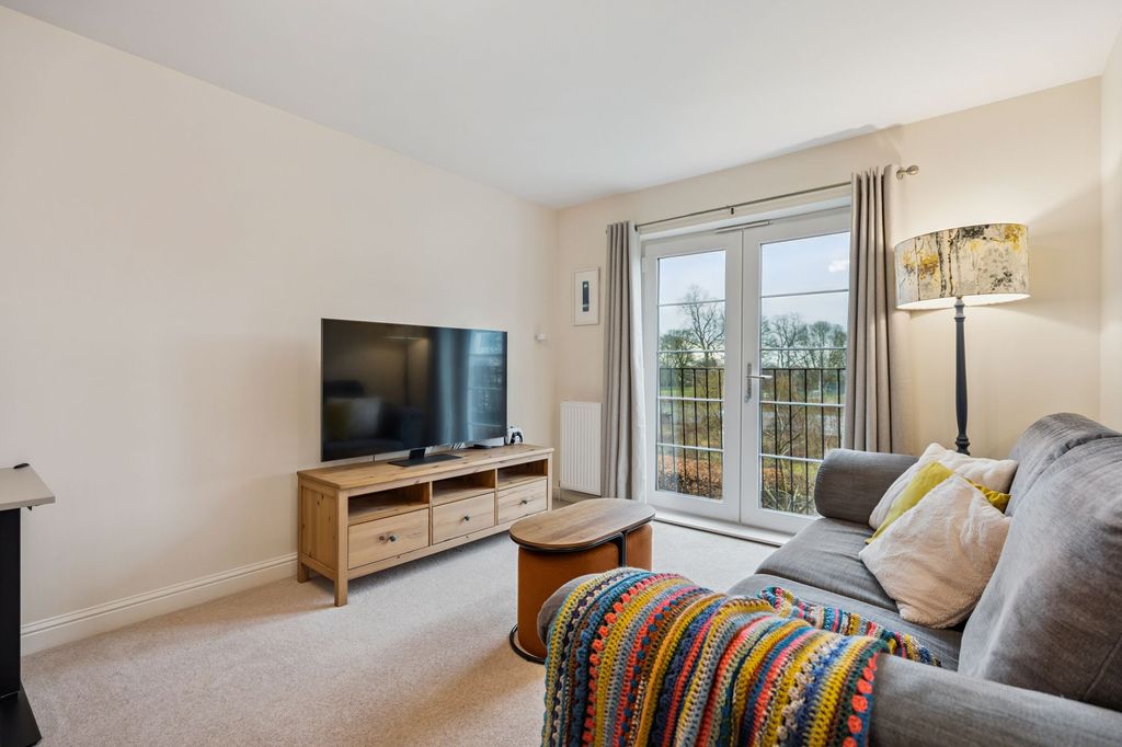 Additional image 2 of 2 bed flat for saleRollock Street, Stirling FK8
