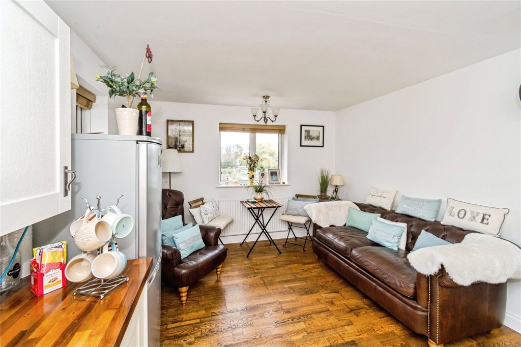 Additional image 25 of 4 bed flat for saleSt. Denys Road, Southampton, Hampshire SO17