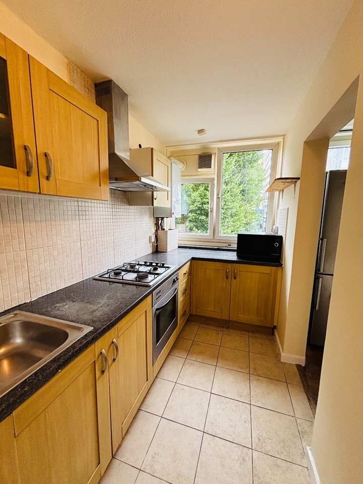 Additional image 5 of Room in a Shared Flat, Stunning Double Room In Clapham/Batt, SW11, N1 7GU