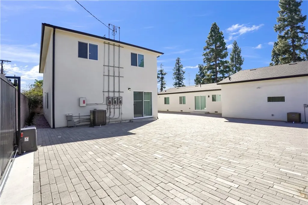 Additional image 23 of 18221 Chatsworth St Unit A, Northridge, CA 91326