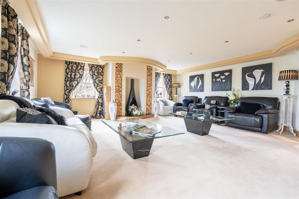 Additional image 5 of 6 bed detached house for saleShilvington, Newcastle Upon Tyne NE20