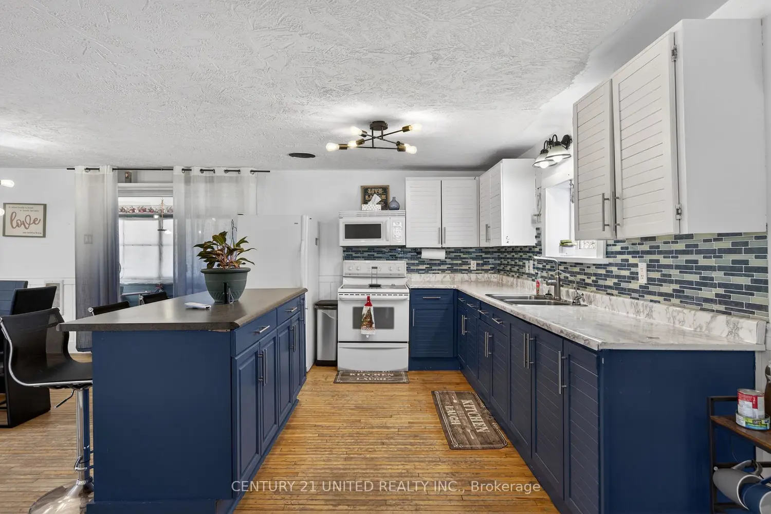 Additional image 4 of 17224 Highway 62