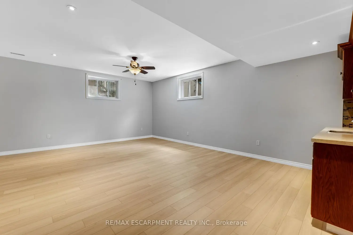 Additional image 10 of 28 Maplewood Court