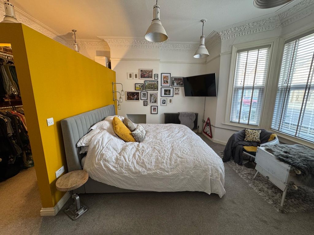 Additional image 8 of 5 bed end terrace house for saleWickham Avenue, Bexhill-On-Sea TN39