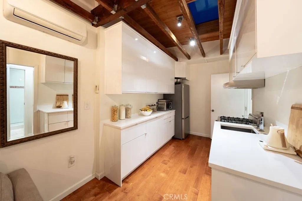 Additional image 2 of 6607 Fountain Ave, Hollywood, CA 90028