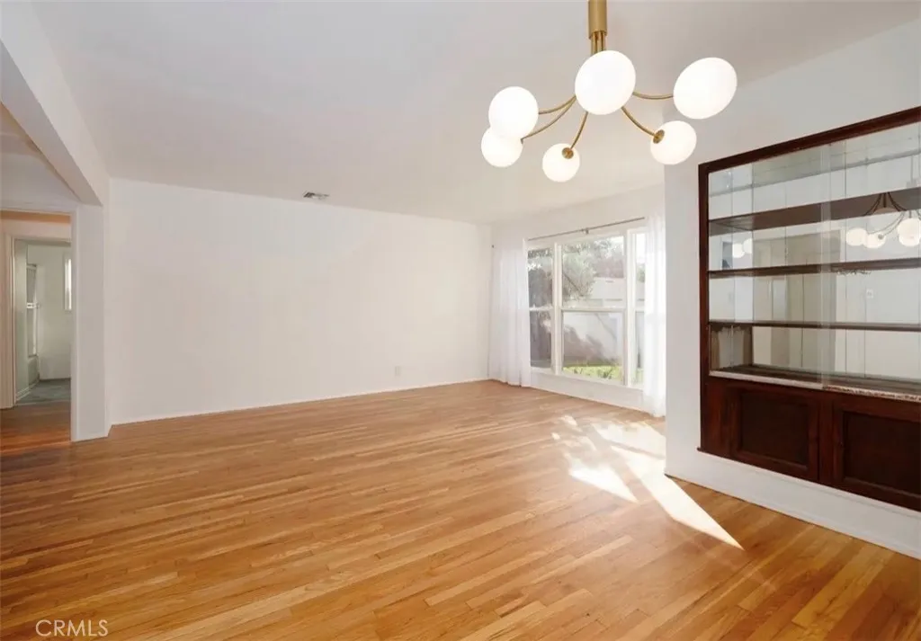 Additional image 4 of 8123 Lindley Ave, Reseda, CA 91335