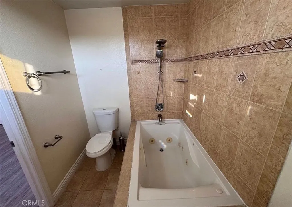 Additional image 13 of 13243 Vanowen St Unit 5, North Hollywood, CA 91605