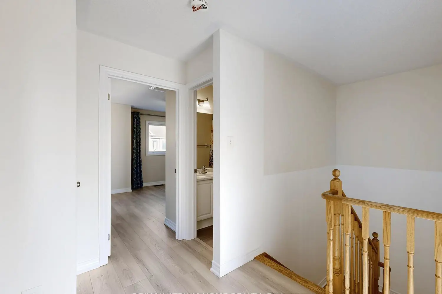 Additional image 8 of 17 Kawneer Terrace