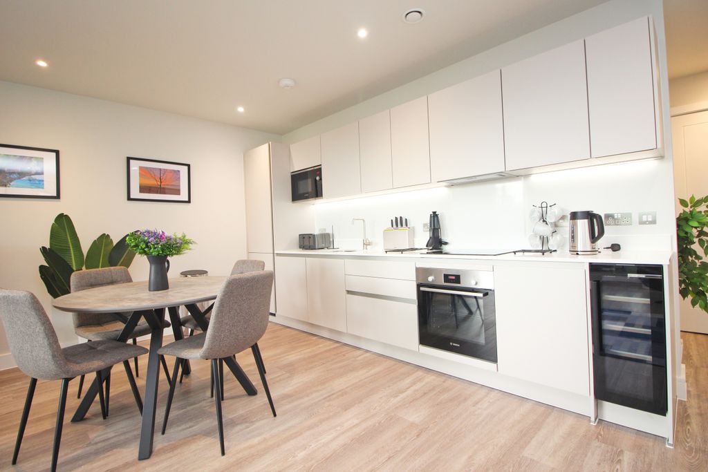 Additional image 2 of 2 bed flat for saleStation Road, Padstow PL28