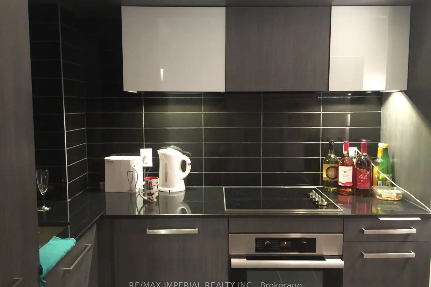 Additional image 3 of 8 The Esplanade Avenue 3304